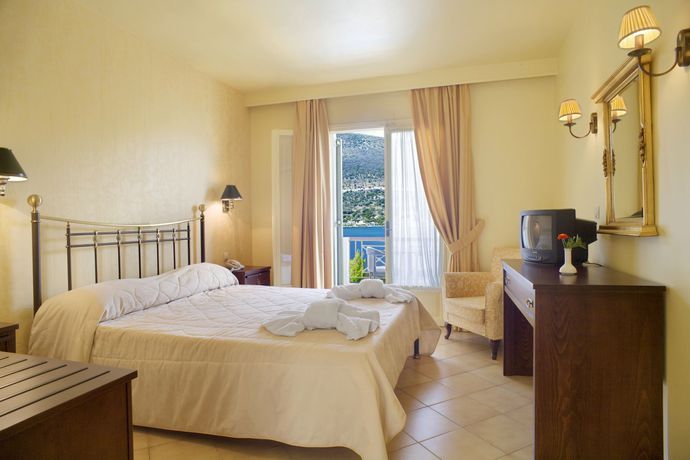 Imagen de la piscina del Hotel Cleopatra Beach. Foto 15