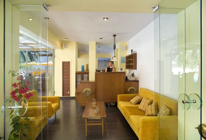 Imagen de la piscina del Hotel Cleopatra Beach. Foto 16