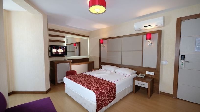 Imagen de la habitación del Hotel Cleopatra Golden Beach. Foto 2