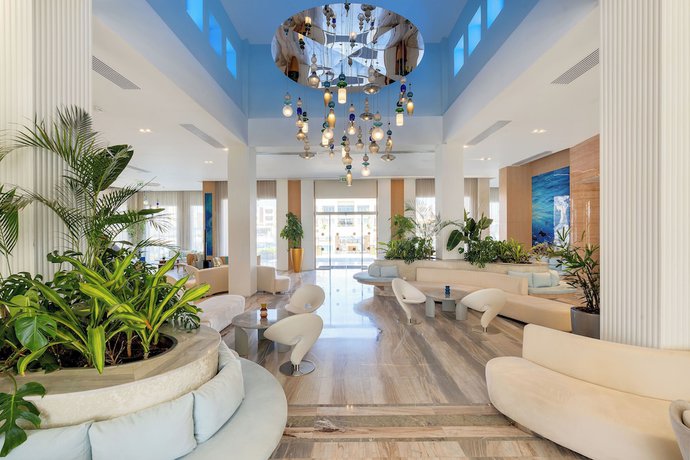 Imagen de los interiores del Hotel Cleopatra Luxury Resort Sharm &ndash; Adults Only 16 plus. Foto 16