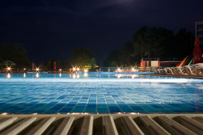 Imagen de la piscina del Hotel Cleopatra, VENUS - SATURN. Foto 16