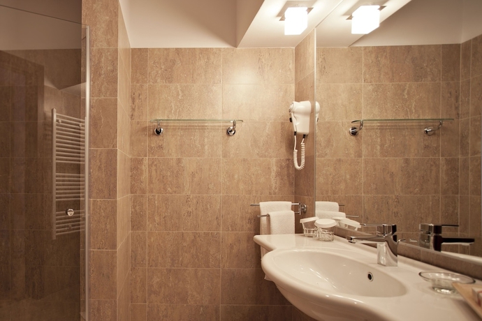 Imagen de la habitación del Hotel Clermont, Covasna. Foto 10