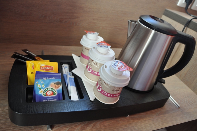 Imagen de la habitación del Hotel Clermont Estaing. Foto 4