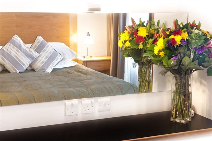 Imagen de la habitación del Hotel Cleveland. Foto 2