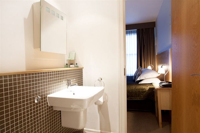 Imagen de la habitación del Hotel Cleveland. Foto 5