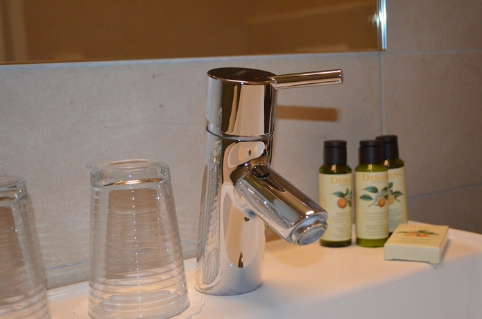 Imagen de la habitación del Hotel Cleythil. Foto 17