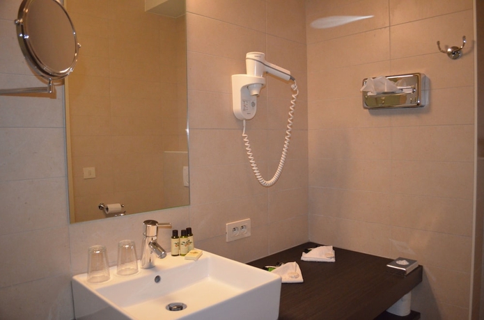 Imagen de la habitación del Hotel Cleythil. Foto 18