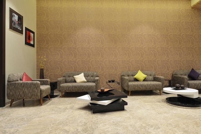 Imagen de los interiores del Hotel Click Bhuj. Foto 13