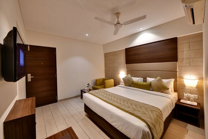 Imagen de la habitación del Hotel Click Vadodara. Foto 10