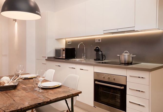 Imagen de la habitación del Hotel Click and Flat Seneca Suites. Foto 2