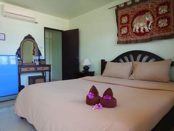 Imagen de la habitación del Hotel Cliff Cottage Resort. Foto 11