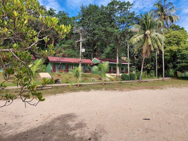 Imagen de la habitación del Hotel Cliff Cottage Resort. Foto 17