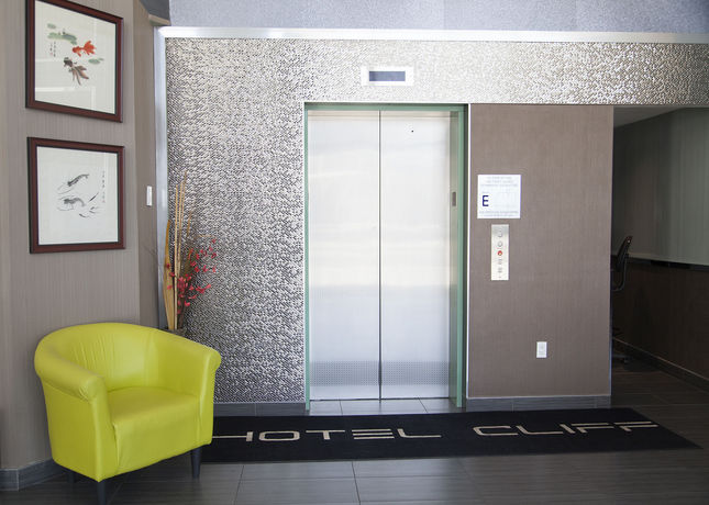 Imagen de los interiores del Hotel Cliff. Foto 4