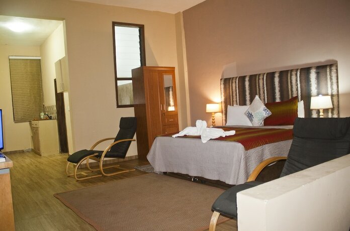 Imagen general del Hotel Cliff Haven Beach Resort. Foto 2