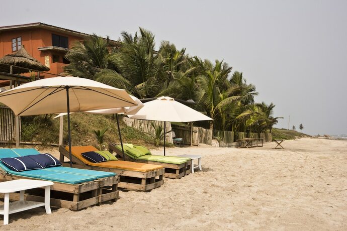 Imagen general del Hotel Cliff Haven Beach Resort. Foto 10