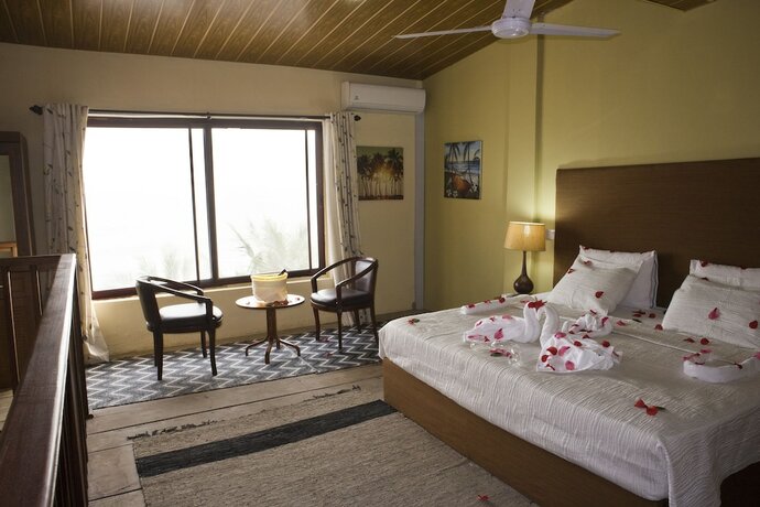 Imagen de la habitación del Hotel Cliff Haven Beach Resort. Foto 19