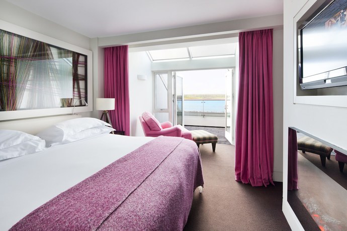 Imagen de la habitación del Hotel Cliff House. Foto 3