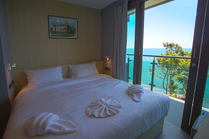 Imagen de la habitación del Hotel Cliff Lanta Suite. Foto 10