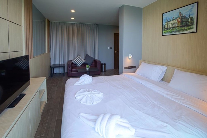 Imagen de la habitación del Hotel Cliff Lanta Suite. Foto 11