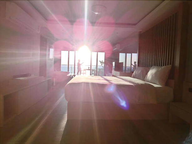 Imagen de la habitación del Hotel Cliff Lanta Suite. Foto 15