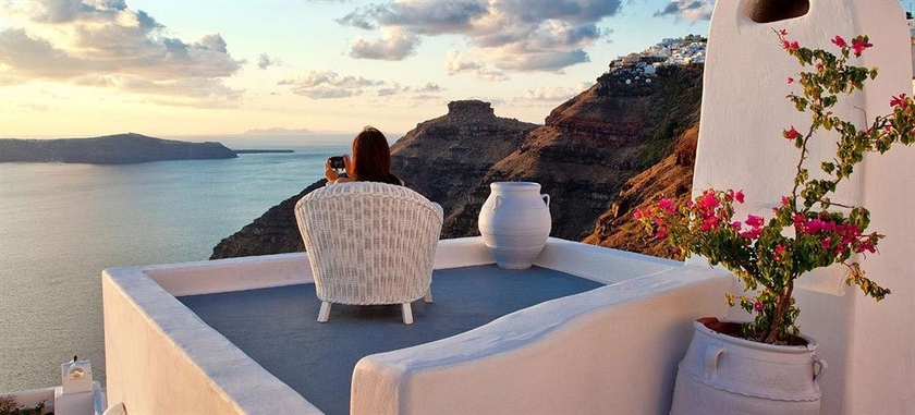 Imagen de los exteriores del Hotel Cliff Side Suites. Foto 11