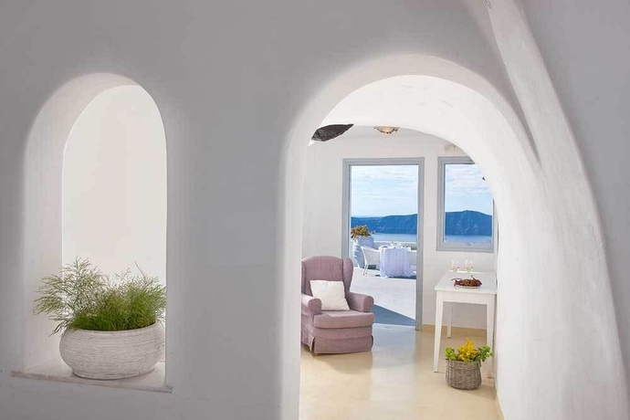 Imagen de los exteriores del Hotel Cliff Side Suites. Foto 12