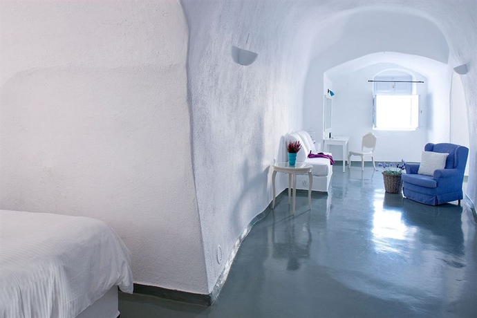 Imagen de la habitación del Hotel Cliff Side Suites. Foto 9