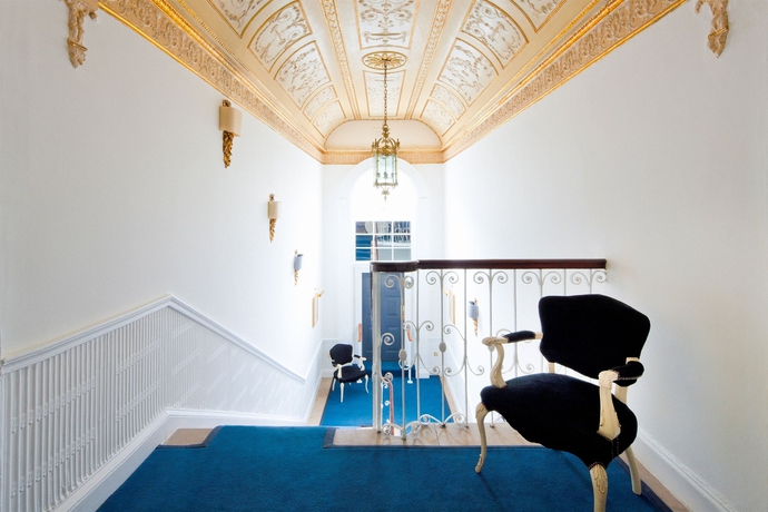 Imagen de los interiores del Hotel Cliff Townhouse. Foto 11