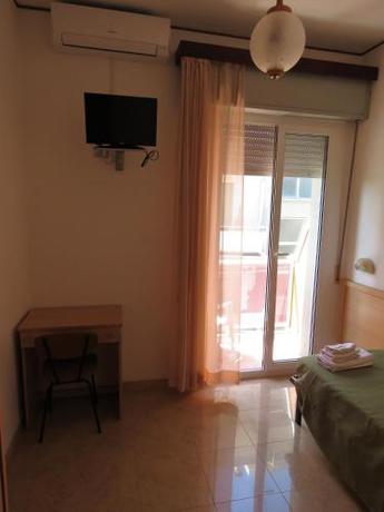 Imagen de la habitación del Hotel Cliff, Viserba. Foto 18
