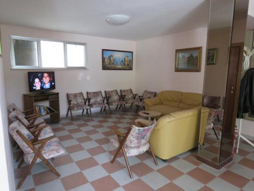 Imagen general del Hotel Cliff, Viserba. Foto 16