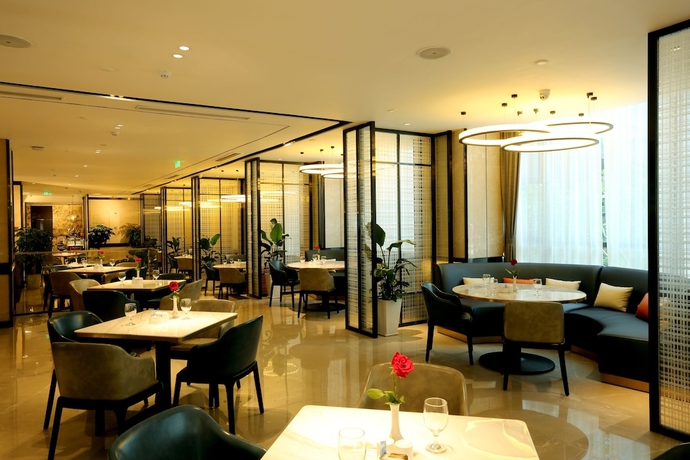 Imagen del bar/restaurante del Hotel Clifford. Foto 5