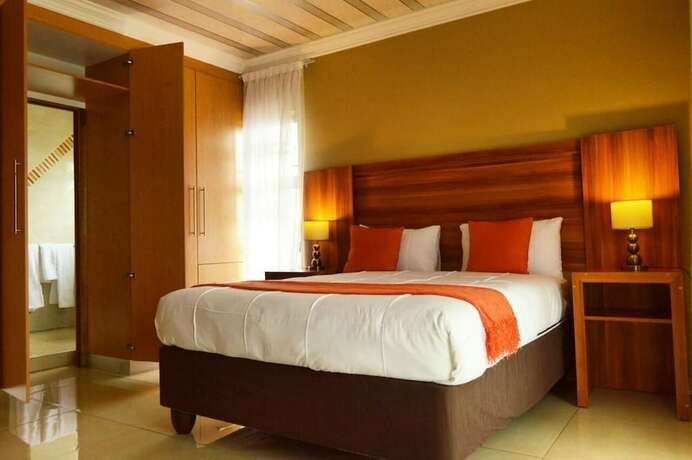 Imagen general del Hotel Cliffords Lodge and Spa. Foto 1