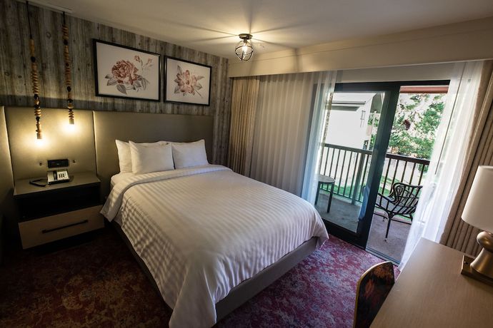 Imagen de la habitación del Hotel Cliffrose Springdale, Curio Collection By Hilton. Foto 10