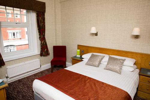Imagen de la habitación del Hotel Cliffs, Blackpool. Foto 14