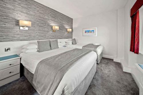 Imagen de la habitación del Hotel Cliffs, Blackpool. Foto 18