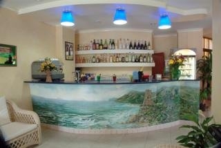 Imagen general del Hotel Cliffs. Foto 2