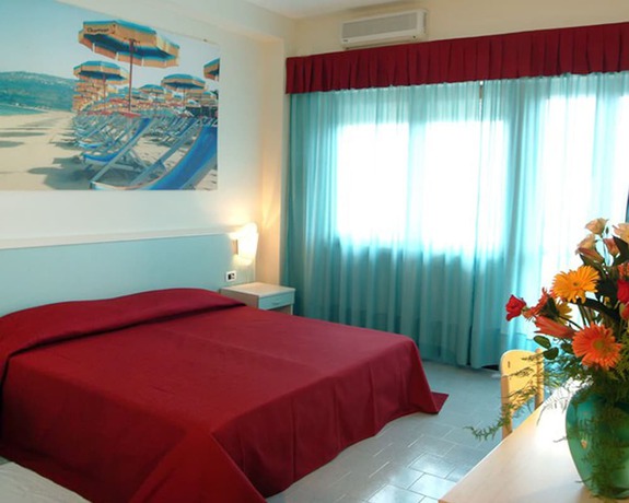 Imagen de la habitación del Hotel Cliffs. Foto 8