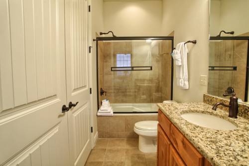 Imagen de la habitación del Hotel Cliffs Resort Table Rock Lake. Foto 14