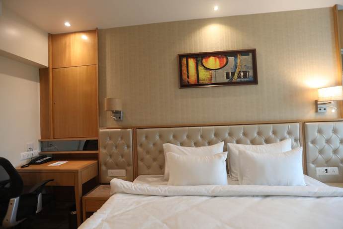 Imagen de la habitación del Hotel Cliffton. Foto 13