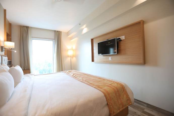 Imagen de la habitación del Hotel Cliffton. Foto 16