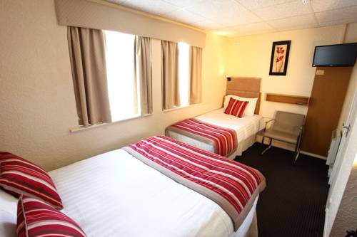 Imagen de la habitación del Hotel Clifton Court Metro. Foto 3