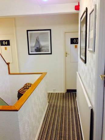 Imagen de la habitación del Hotel Clifton Court Metro. Foto 10