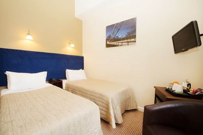 Imagen de la habitación del Hotel Clifton. Foto 9