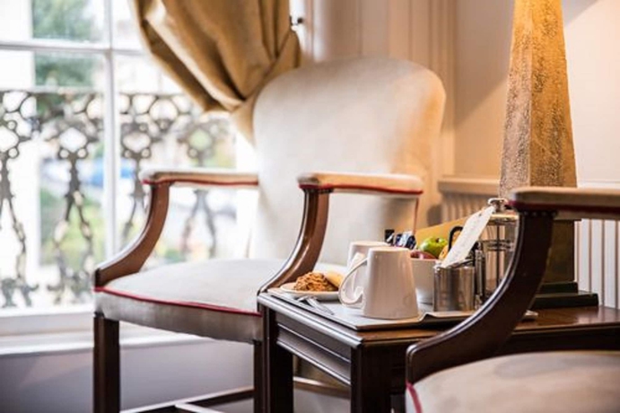 Imagen de la habitación del Hotel Clifton. Foto 11