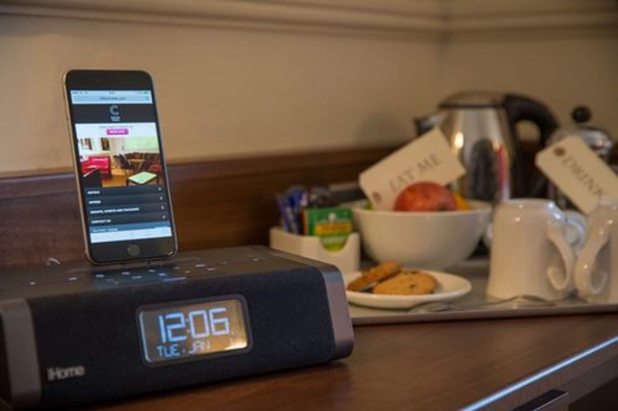 Imagen de la habitación del Hotel Clifton. Foto 14