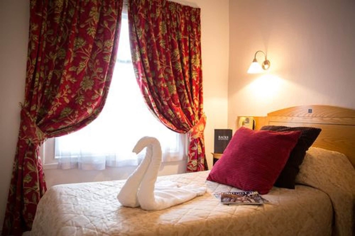 Imagen de la habitación del Hotel Clifton. Foto 16