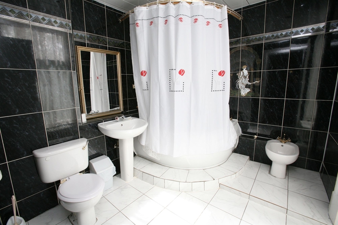 Imagen de la habitación del Hotel Clifton, Glasgow. Foto 9