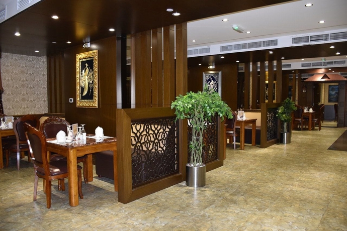 Imagen de los interiores del Hotel Clifton International. Foto 15