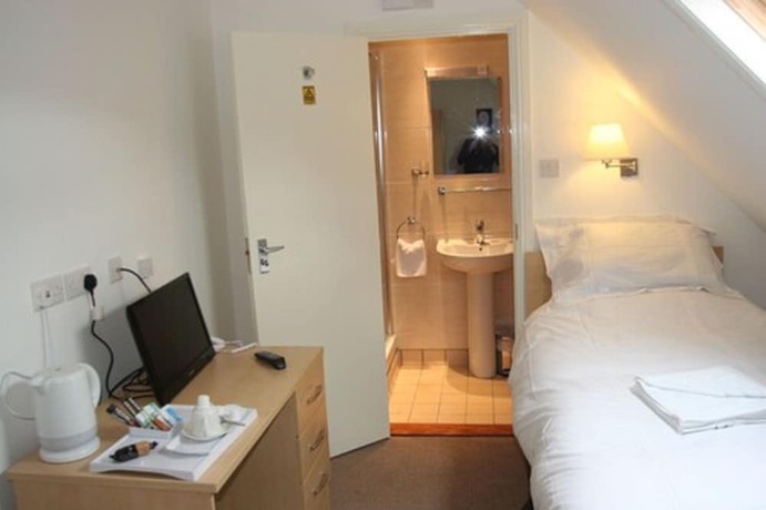 Imagen de la habitación del Hotel Clifton Lodge. Foto 10