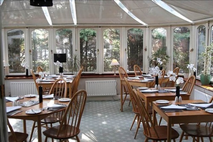 Imagen del bar/restaurante del Hotel Clifton Lodge. Foto 5
